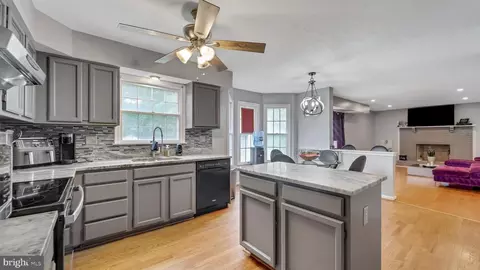 1727 Albert Dr, Bowie, MD 20721 photo 9