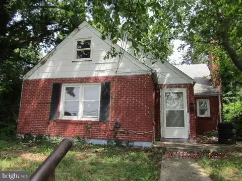 6900 Barton Rd, Hyattsville, MD 20784