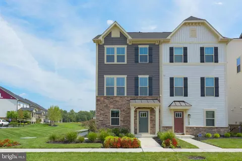 1100 Patuxent Greens Dr, Laurel, MD 20708