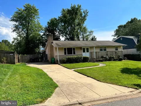 10805 Phillips Dr, Marlboro, MD 20772