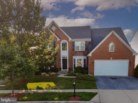 14110 Downdale Dr, Laurel, MD 20707 photo 3