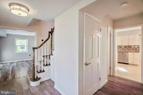 12604 Silverbirch Ln, Laurel, MD 20708 photo 11