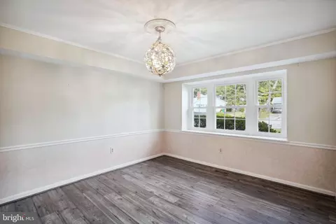 12604 Silverbirch Ln, Laurel, MD 20708 photo 6