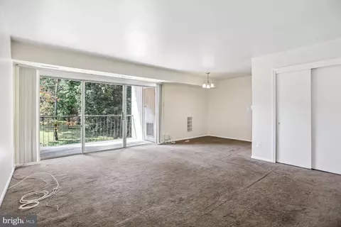 7515 Riverdale Rd #1907, New Carrollton, MD 20784