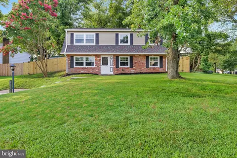 16701 Village Dr W, Upper Marlboro, MD 20772