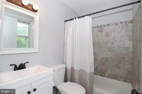 7600 Laurel Ridge Ct, Laurel, MD 20707 photo 15