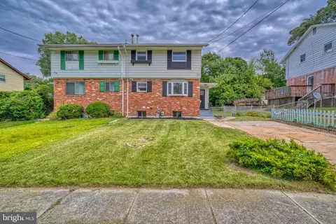 817 Booker Pl, Capitol Heights, MD 20743