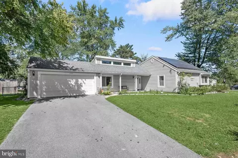 1209 Pickering Cir, Upper Marlboro, MD 20774