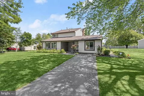 1223 Pickering Cir, Upper Marlboro, MD 20774