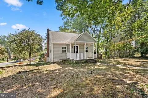 9703 48th Pl, College Park, MD 20740