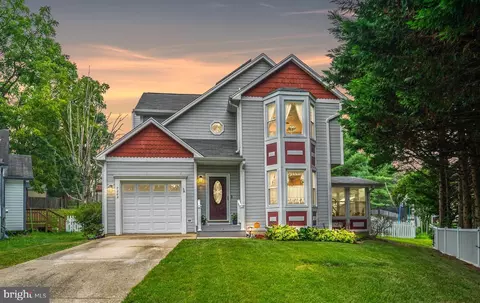 7202 Carriage Hill Dr, Laurel, MD 20707