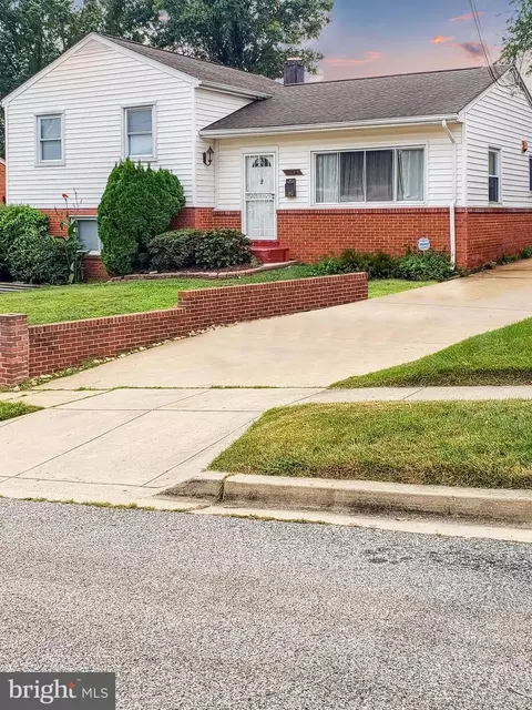 309 Ferndale Pl, Oxon Hill, MD 20745