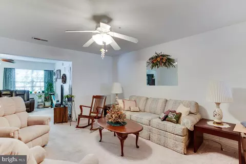 9276 Cherry Ln #87, Laurel, MD 20708 photo 5