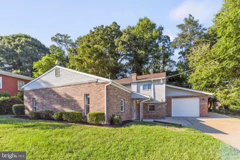 6410 K St, Capitol Heights, MD 20743