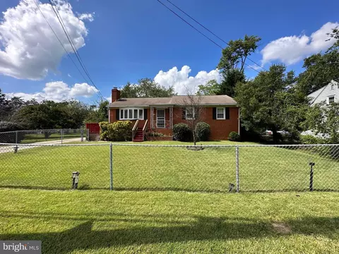 2707 Parkland Dr, District Heights, MD 20747