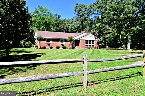 6212 Church Dr, Brandywine, MD 20613
