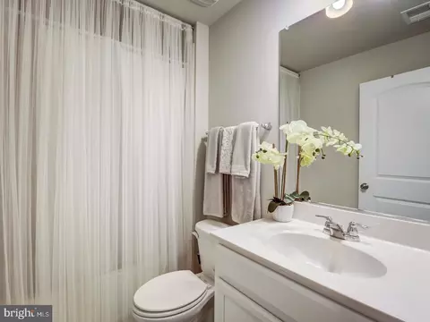 9416 Geaton Park Pl, Lanham, MD 20706 photo 7