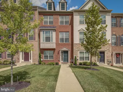 9416 Geaton Park Pl, Lanham, MD 20706
