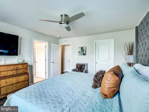 9416 Geaton Park Pl, Lanham, MD 20706 photo 37