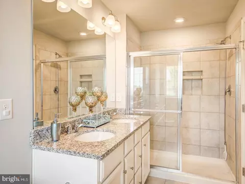 9416 Geaton Park Pl, Lanham, MD 20706 photo 41