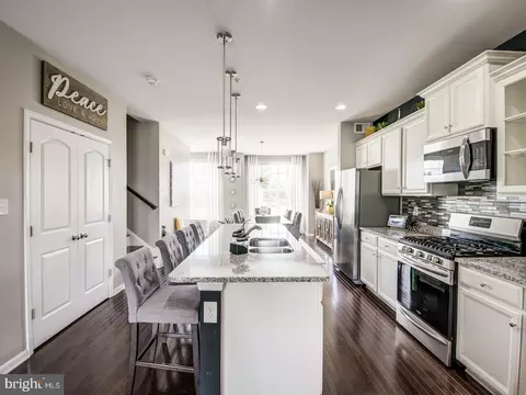 9416 Geaton Park Pl, Lanham, MD 20706 photo 15