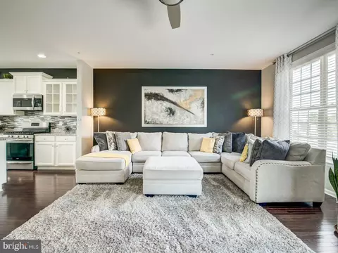 9416 Geaton Park Pl, Lanham, MD 20706 photo 12