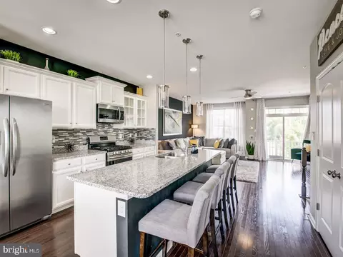 9416 Geaton Park Pl, Lanham, MD 20706 photo 19