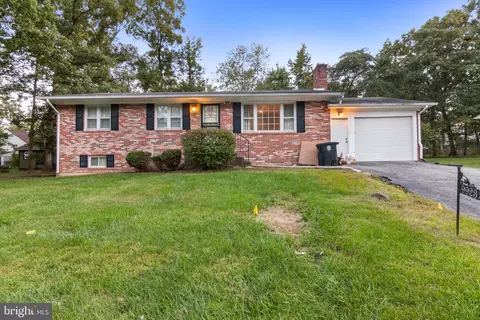 9923 E Franklin Ave, Glenn Dale, MD 20769