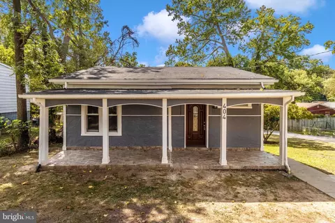 404 Cedarleaf Ave, Capitol Heights, MD 20743