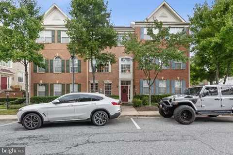 5224 Maries Retreat Dr #124, Bowie, MD 20720