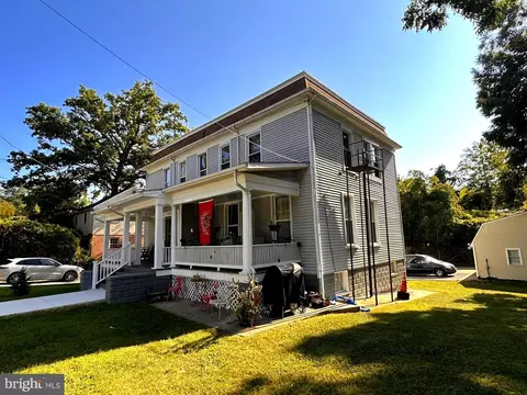 7405 Columbia Ave, College Park, MD 20740