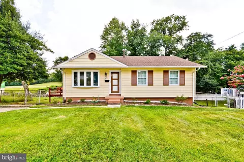8617 Girard St, Hyattsville, MD 20785