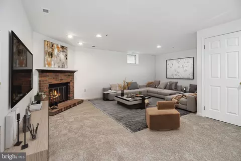 12114 Apache Tears Cir, Laurel, MD 20708 photo 25