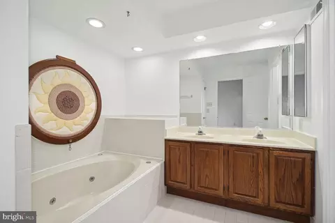 12114 Apache Tears Cir, Laurel, MD 20708 photo 17