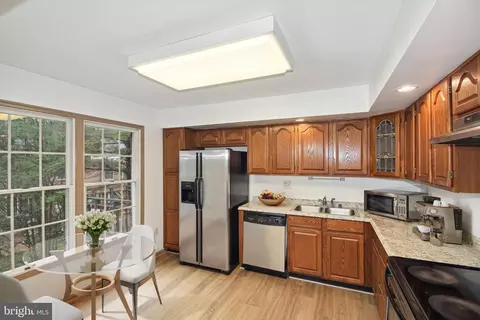 12114 Apache Tears Cir, Laurel, MD 20708 photo 10