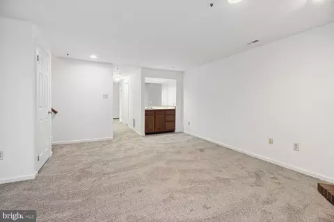 12114 Apache Tears Cir, Laurel, MD 20708 photo 27
