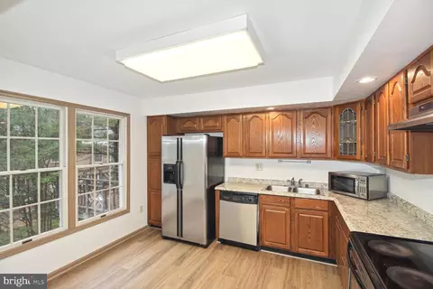 12114 Apache Tears Cir, Laurel, MD 20708 photo 11