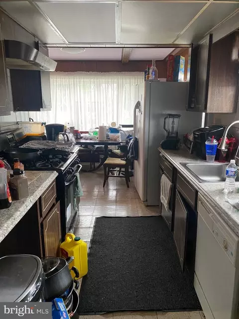 7907 Good Luck Rd, Lanham, MD 20706 photo 6