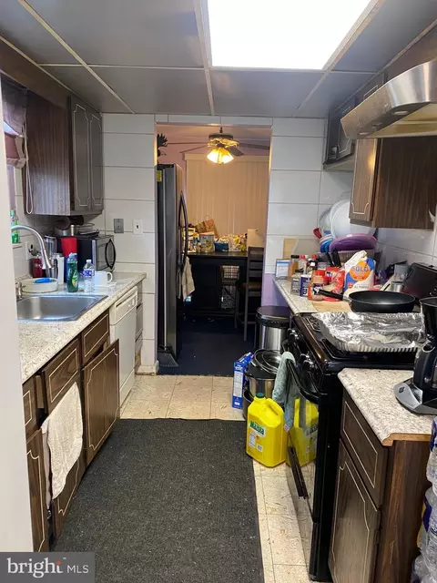 7907 Good Luck Rd, Lanham, MD 20706 photo 5