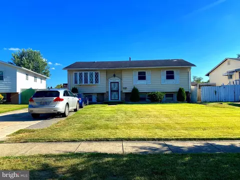 7907 Good Luck Rd, Lanham, MD 20706