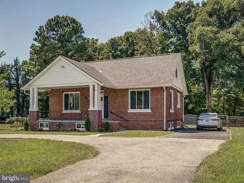 5219 Hagan Rd, Temple Hills, MD 20748