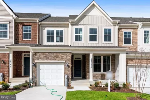 12126 American Chestnut Rd, Bowie, MD 20720