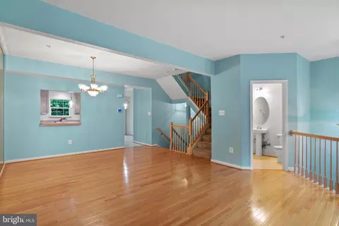 12113 Sutton Ln, Bowie, MD 20720