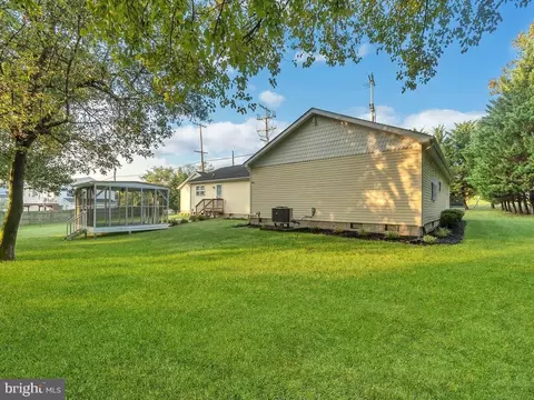 10100 Annapolis Rd, Lanham, MD 20706 photo 18