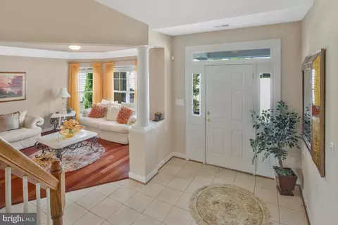 7407 Heartleaf Cir, Laurel, MD 20707 photo 5