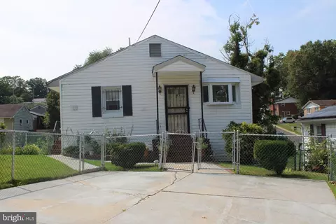 4827 Gunther St, Capitol Heights, MD 20743