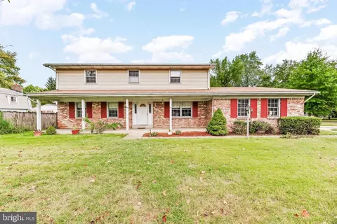 202 Lourdes Dr, Fort Washington, MD 20744