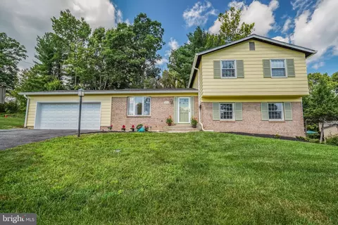 9708 Laconia Dr, Adelphi, MD 20783