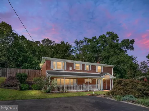5205 Roblee Dr, Upper Marlboro, MD 20772