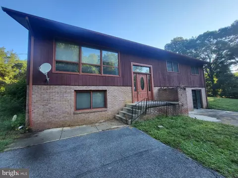 16800 Mattawoman Ln, Waldorf, MD 20601